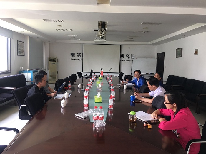 武漢客戶(hù)來(lái)我院就污泥處理項(xiàng)目進(jìn)行交流